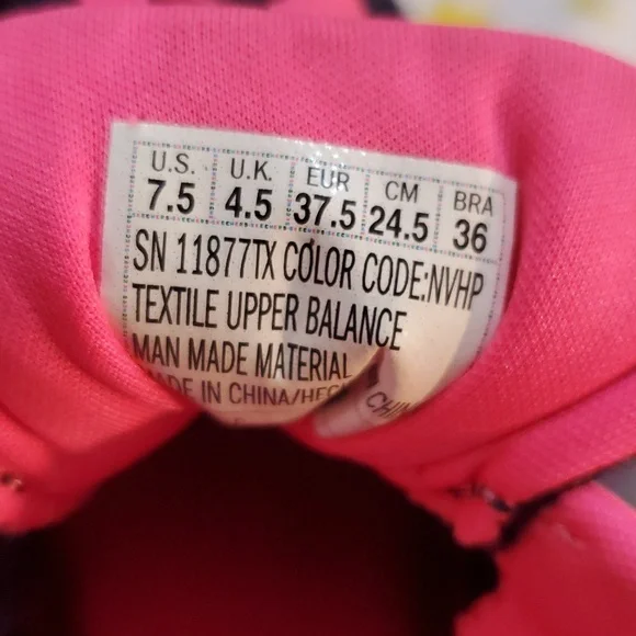 Skechers Womens 7.5 Black and Pink Knit Sneakers - Picture 6 of 6